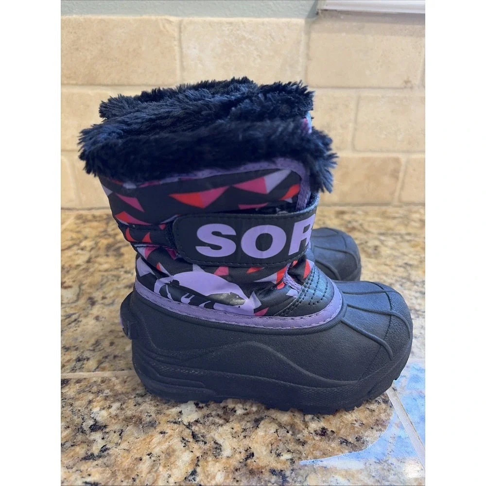 Sorel Purple/Black Geometric Commander‎ Print Faux Fur Trim Snow Boots Child 9